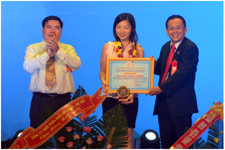 Công ty Yến sào Khánh Hòa trao danh hiệu cho 90 nhà phân phối, đại lý tiêu biểu