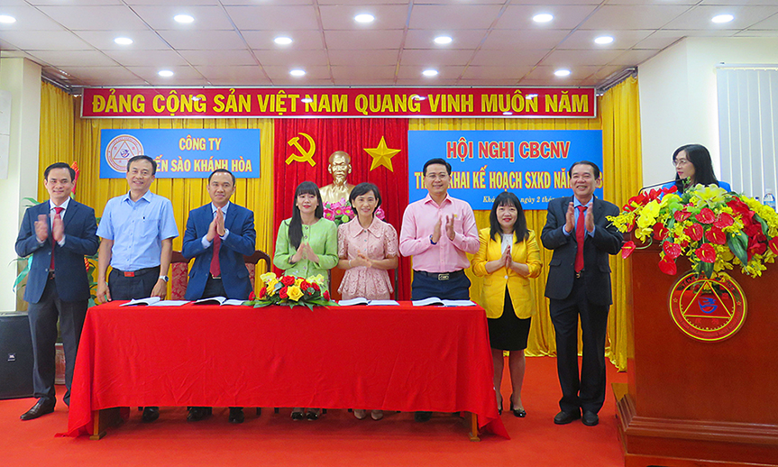 Công ty Yến sào Khánh Hòa tổ chức Hội nghị CBCNV triển khai kế hoạch SXKD, ký kết giao ước thi đua năm 2023